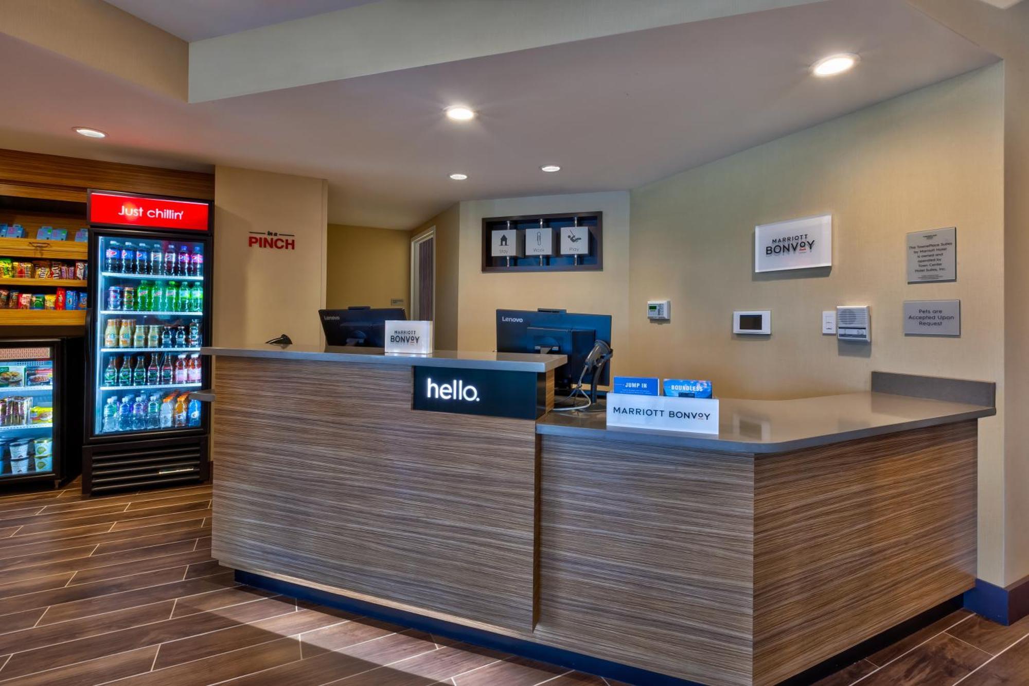 Towneplace Suites By Marriott Grand Rapids Airport Southeast Ngoại thất bức ảnh
