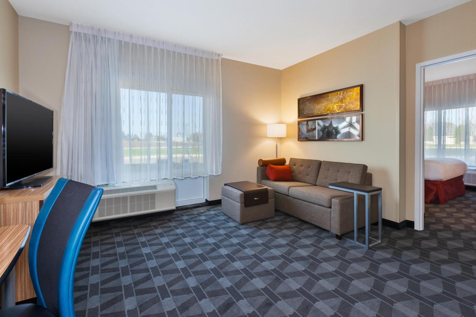 Towneplace Suites By Marriott Grand Rapids Airport Southeast Ngoại thất bức ảnh