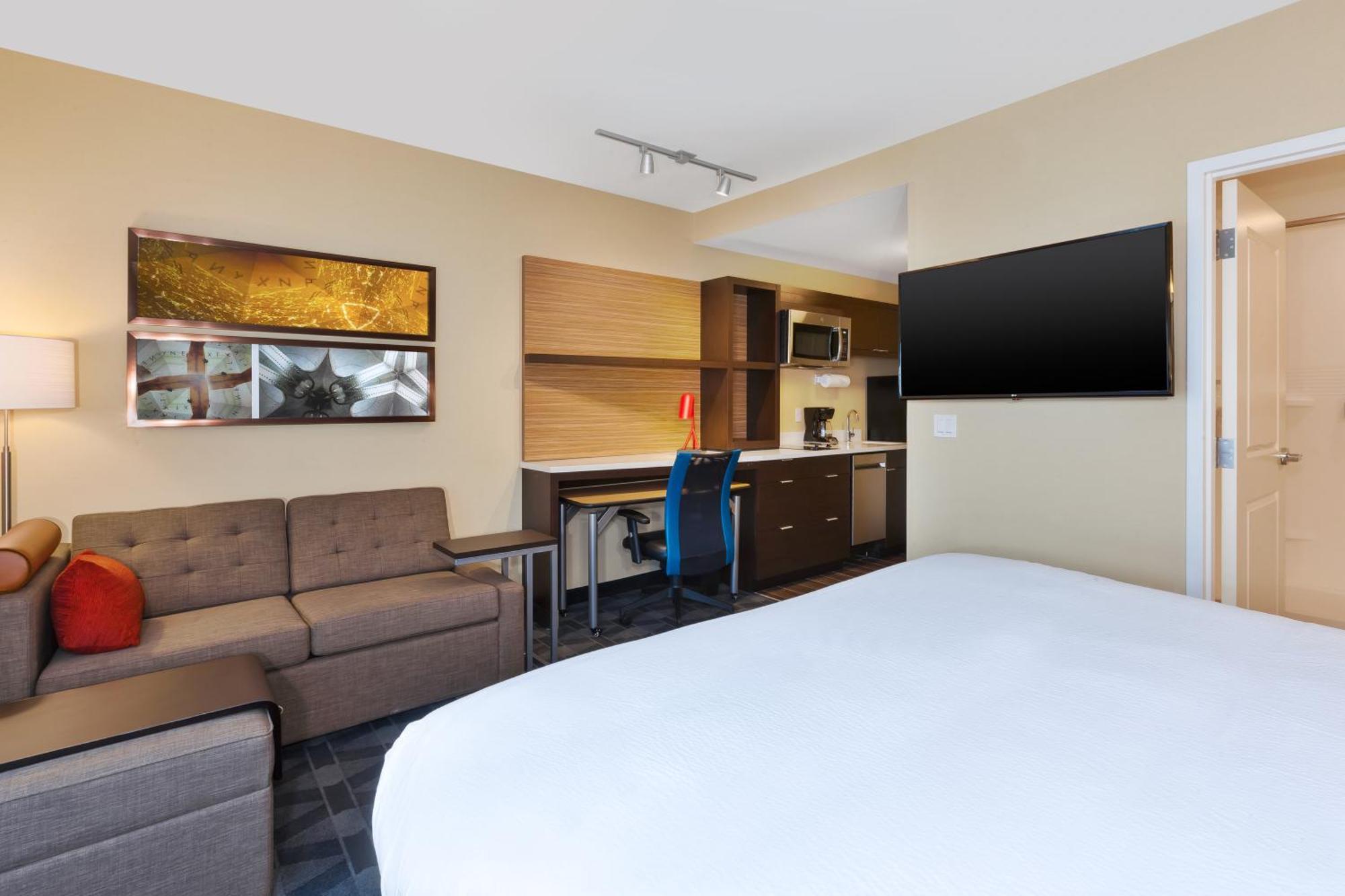 Towneplace Suites By Marriott Grand Rapids Airport Southeast Ngoại thất bức ảnh